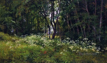 ウッズ Painting - 森の端の花 1893 古典的な風景 イワン・イワノビッチの木々